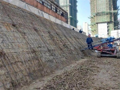 市南建筑边坡支护